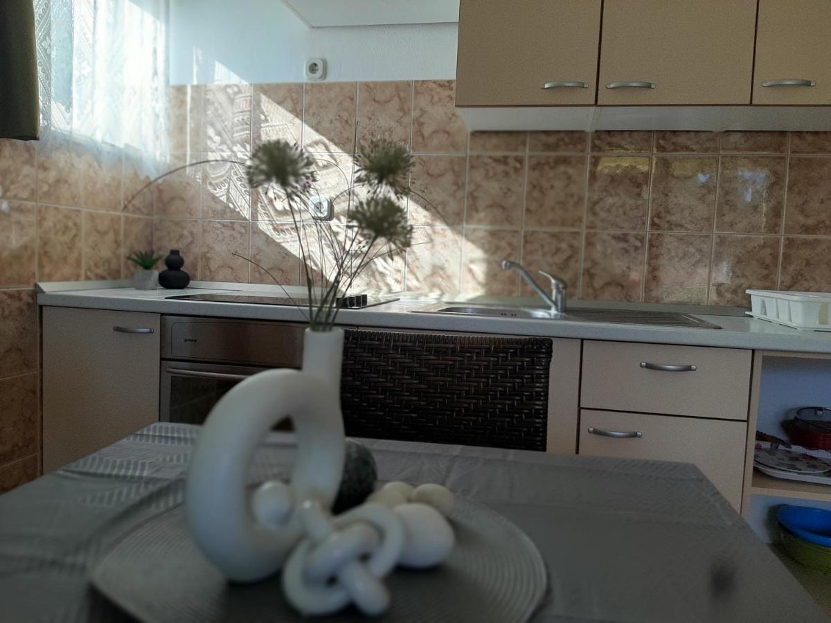 Lemongarden Apartma *