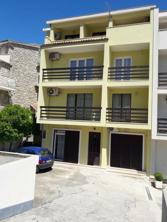 Apartma Lemongarden